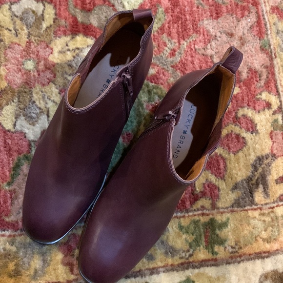Ladies Lucky Brand leather boots.  New, never worn.  Wine/brown. - Picture 4 of 5